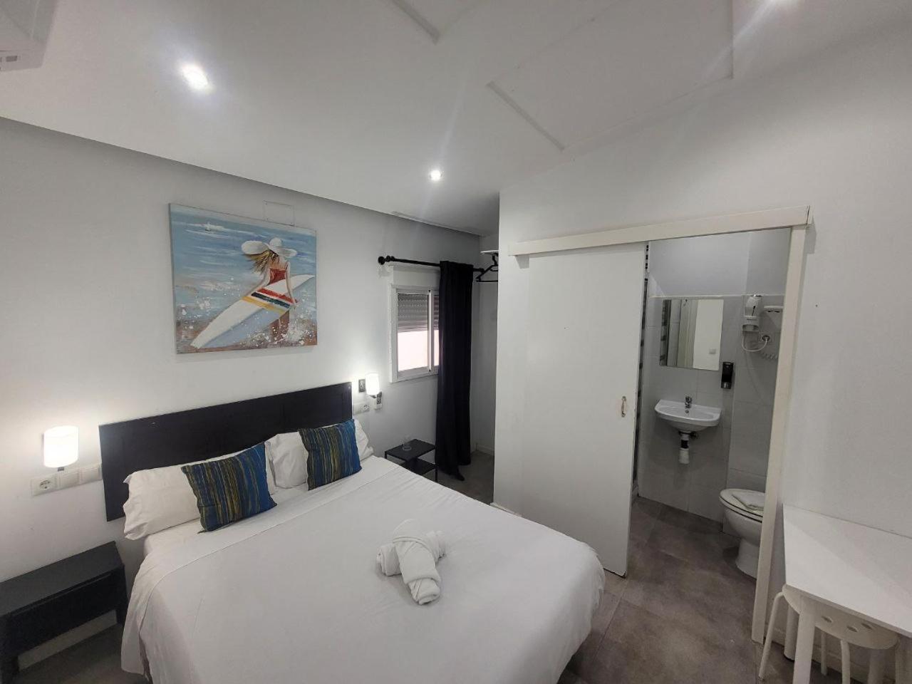 Ayz Frailes - Auto Check-In Property (Adults Only) Малага Екстер'єр фото